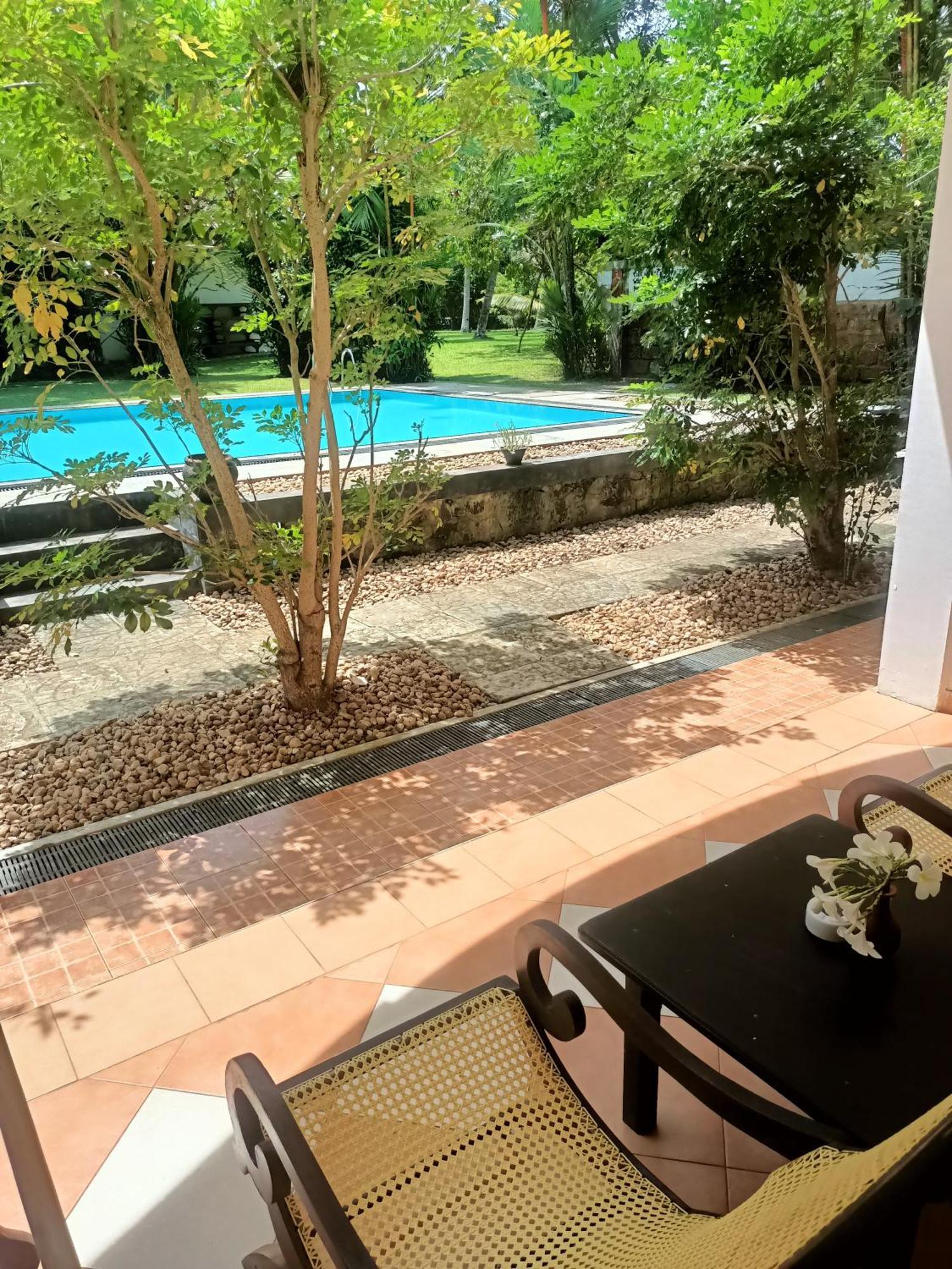 Sandali Walauwa Bentota Luaran gambar